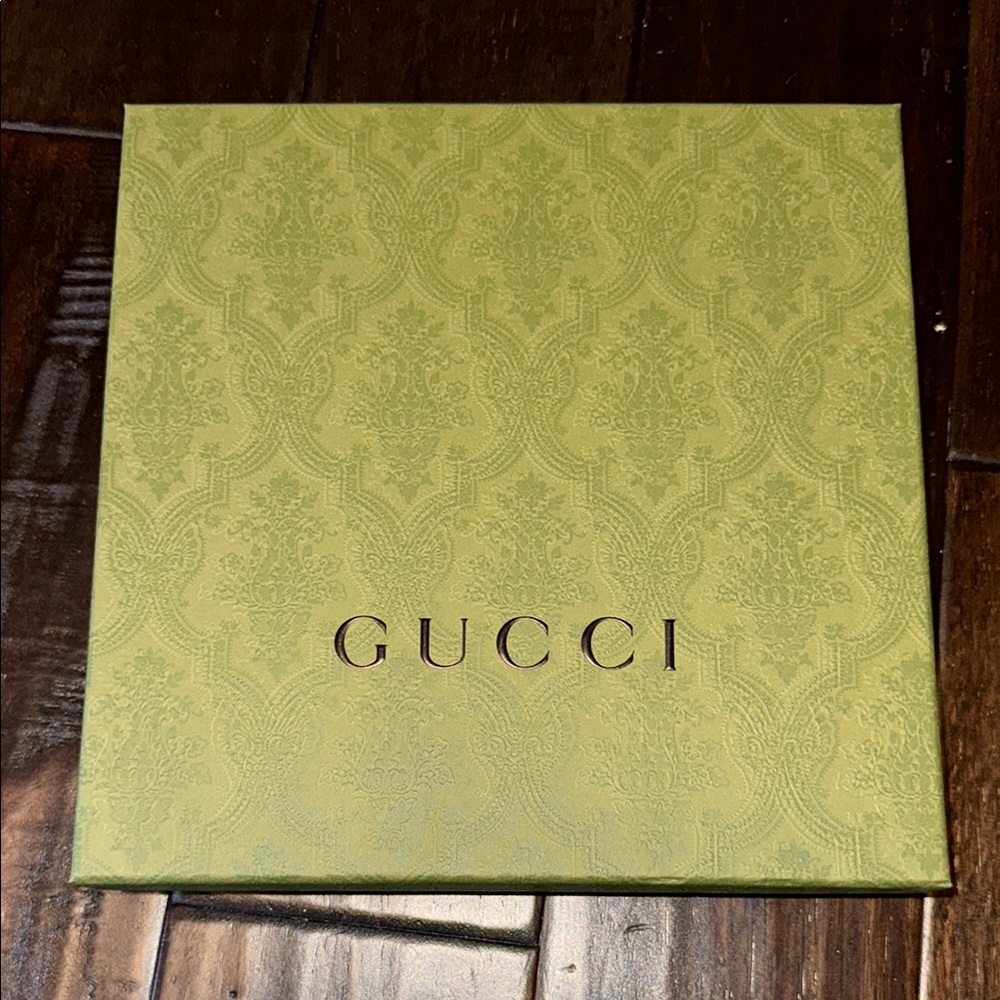 Gucci Green Patterned Gift Box - image 1